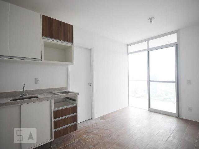 Kitnet aluguel em Região Imediata de São Paulo, Região Metropolitana de São Paulo