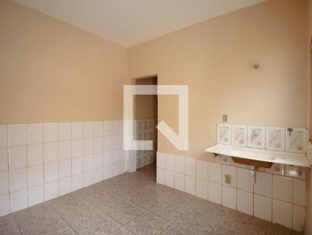 Kitnet aluguel em Região Geográfica Imediata de Belo Horizonte, Região Metropolitana de Belo Horizonte