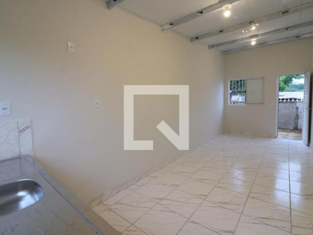 Kitnet aluguel em Região Imediata de São Paulo, Região Metropolitana de São Paulo