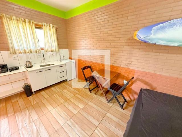 Kitnet aluguel em Região Geográfica Imediata de Florianópolis, Desterro