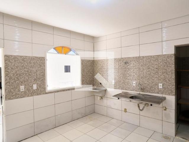 Kitnet aluguel em Região Geográfica Imediata de Belo Horizonte, Região Metropolitana de Belo Horizonte