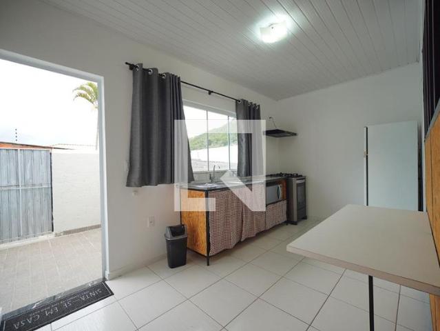 Kitnet aluguel em Saco dos Limões, Florianópolis
