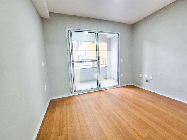 Kitnet aluguel em Região Imediata de São Paulo, Região Metropolitana de São Paulo