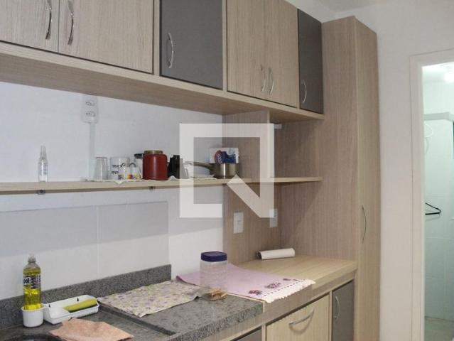 Kitnet aluguel em Região Imediata de São Paulo, Região Metropolitana de São Paulo