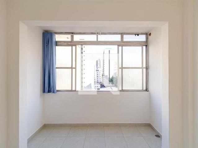 Kitnet venda em Região Imediata de São Paulo, Região Metropolitana de São Paulo