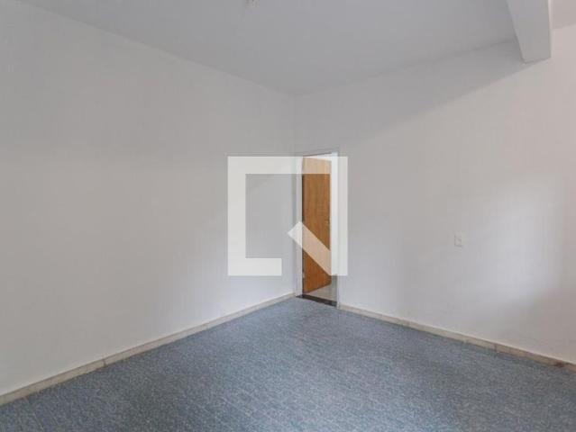 Kitnet aluguel em Região Geográfica Imediata de Belo Horizonte, Região Metropolitana de Belo Horizonte