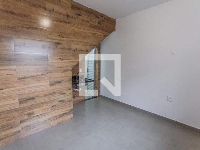 Kitnet aluguel em Região Geográfica Imediata de Belo Horizonte, Região Metropolitana de Belo Horizonte