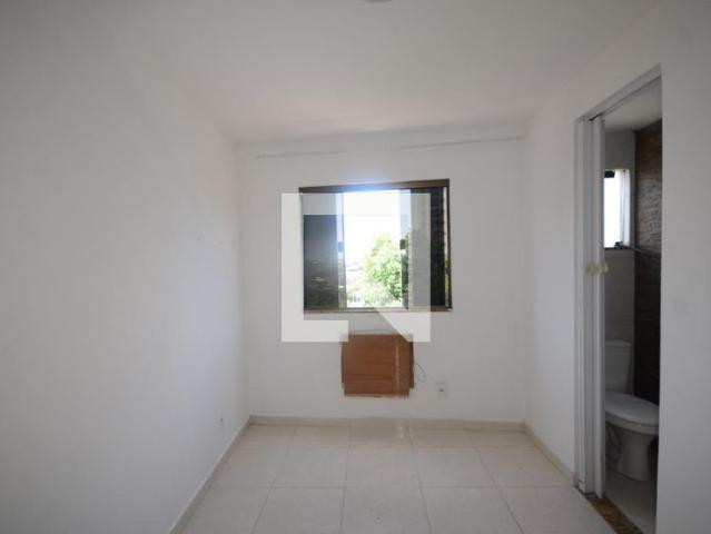 Kitnet aluguel em Irajá, Rio de Janeiro