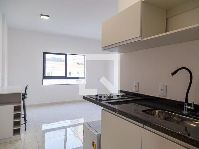 Kitnet aluguel em Região Imediata de São Paulo, Região Metropolitana de São Paulo