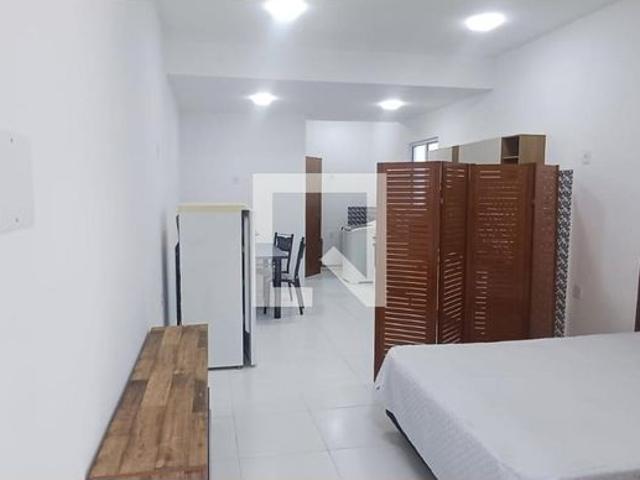 Kitnet aluguel em Região Geográfica Imediata de Florianópolis, São José