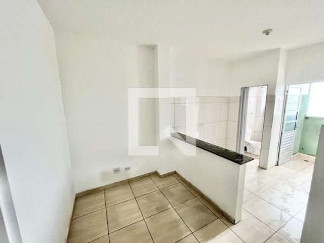 Kitnet aluguel em Região Imediata de São Paulo, Região Metropolitana de São Paulo