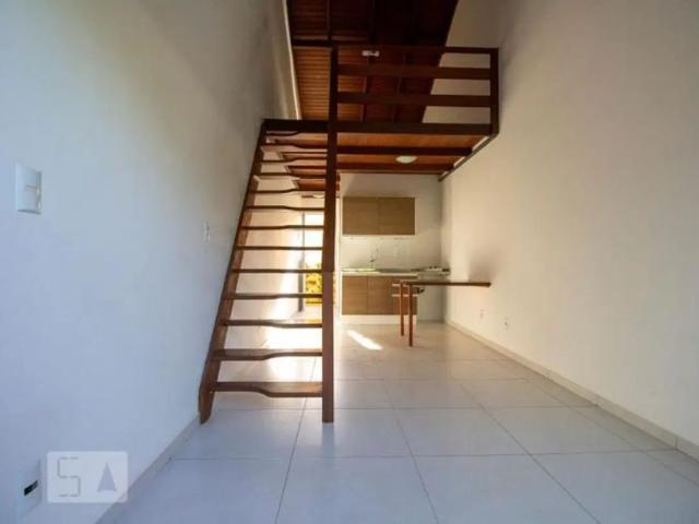 Kitnet aluguel em Edson Gaidzinski Residence, Florianópolis