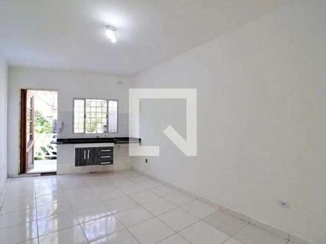 Kitnet aluguel em Jardim Martha, Santo André