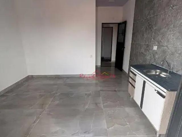 Kitnet aluguel em Região Imediata de São Paulo, Região Metropolitana de São Paulo