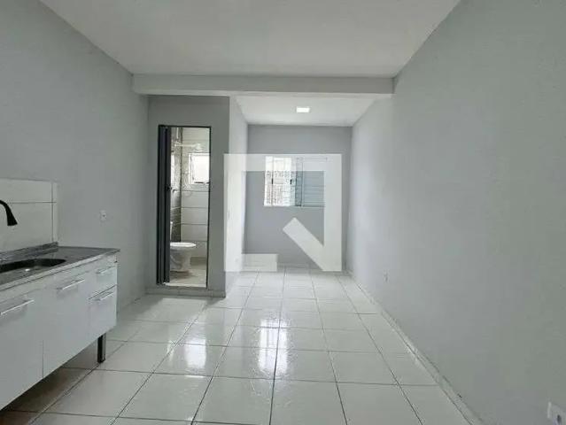 Kitnet aluguel em Região Imediata de São Paulo, Região Metropolitana de São Paulo