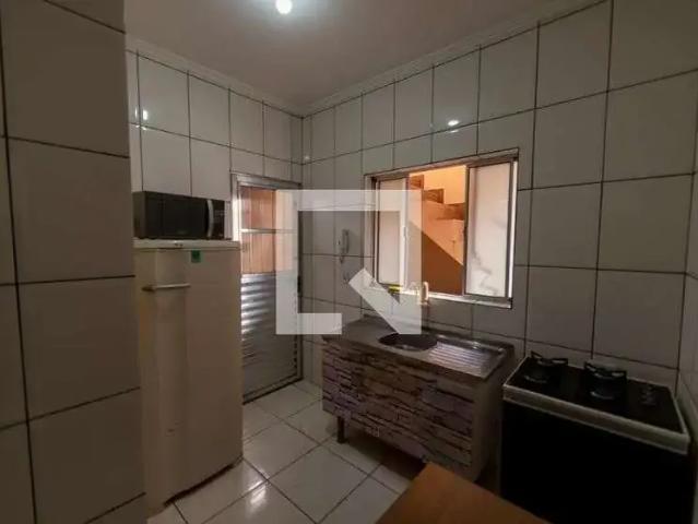 Kitnet aluguel em Região Imediata de São Paulo, Região Metropolitana de São Paulo