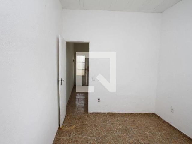 Kitnet aluguel em Condomínio Habitacional Henrique Silva Araújo, Belo Horizonte