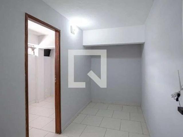 Kitnet aluguel em Regional Leste, Belo Horizonte