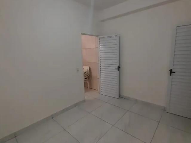 Kitnet aluguel em Região Imediata de Caraguatatuba-Ubatuba-São Sebastião, Região Metropolitana do Vale do Paraíba e Litoral Norte