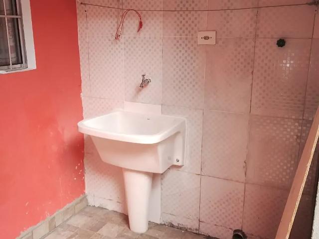 Kitnet aluguel em Região Imediata de São Paulo, Região Metropolitana de São Paulo