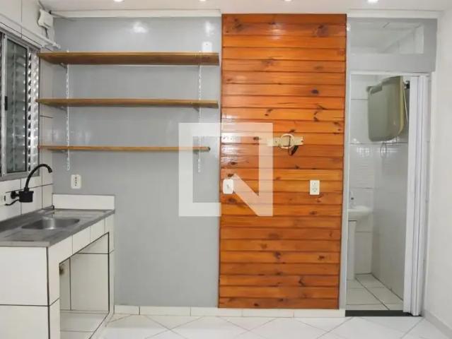 Kitnet aluguel em Região Imediata de São Paulo, Região Metropolitana de São Paulo