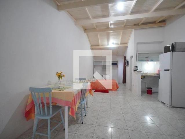 Kitnet aluguel em Monte Verde, Florianópolis