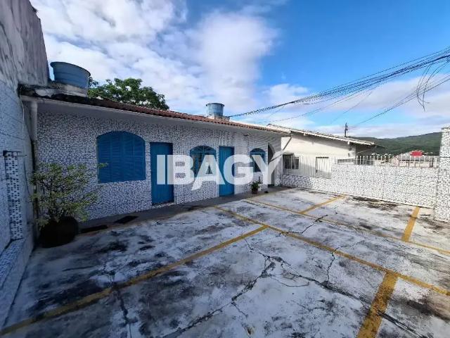 Kitnet aluguel em Região Geográfica Imediata de Florianópolis, Desterro
