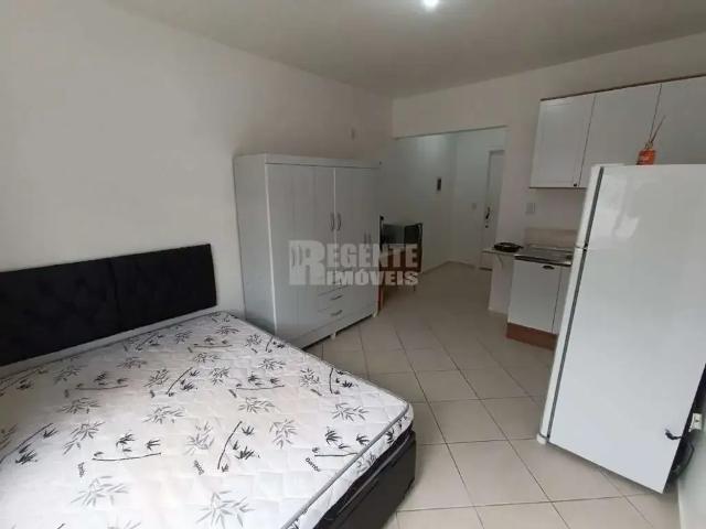 Kitnet aluguel em Região Geográfica Imediata de Florianópolis, Desterro