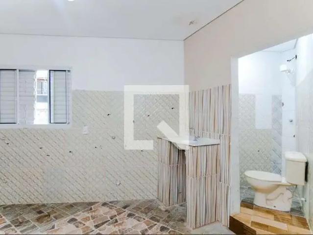 Kitnet aluguel em Região Imediata de São Paulo, Região Metropolitana de São Paulo