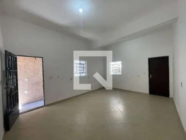 Kitnet aluguel em Região Imediata de São Paulo, Região Metropolitana de São Paulo