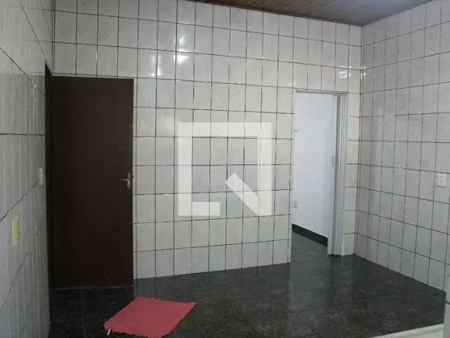 Kitnet aluguel em Região Imediata de São Paulo, Região Metropolitana de São Paulo