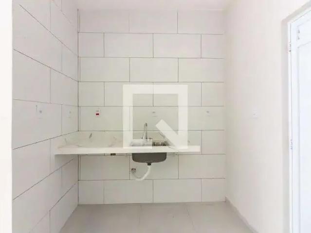 Kitnet aluguel em Região Imediata de São Paulo, Região Metropolitana de São Paulo