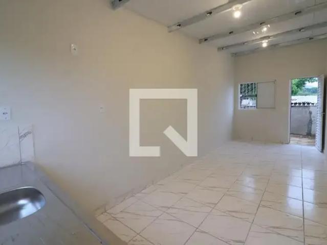 Kitnet aluguel em Região Imediata de São Paulo, Região Metropolitana de São Paulo