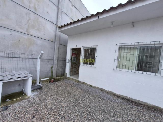 Kitnet aluguel em Palhoça, Região Geográfica Intermediária de Florianópolis
