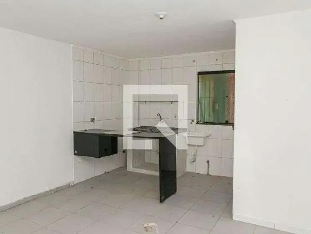 Kitnet aluguel em Região Imediata de São Paulo, Região Metropolitana de São Paulo