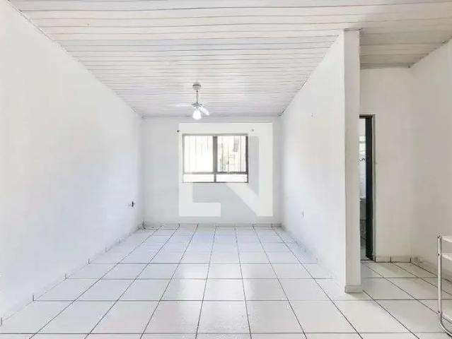 Kitnet aluguel em Região Imediata de São José dos Campos, Região Metropolitana do Vale do Paraíba e Litoral Norte