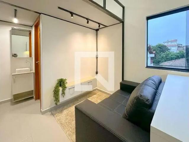 Kitnet aluguel em Região Geográfica Imediata de Florianópolis, São José