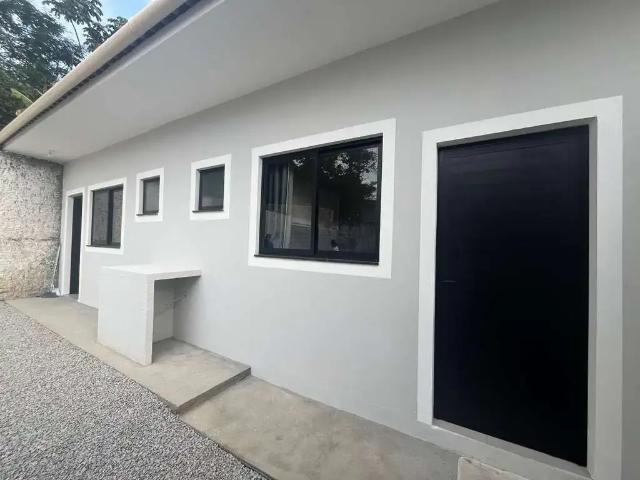 Kitnet aluguel em Região Geográfica Imediata de Florianópolis, São José