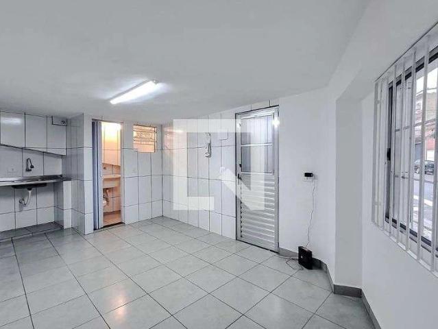 Kitnet aluguel em Região Imediata de São Paulo, Região Metropolitana de São Paulo