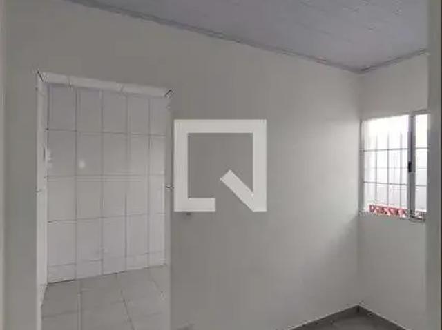 Kitnet aluguel em Região Imediata de São Paulo, Região Metropolitana de São Paulo