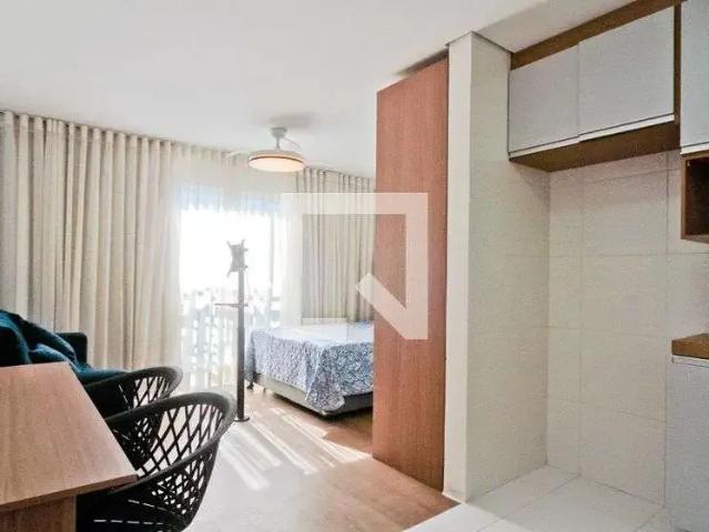 Kitnet aluguel em Região Imediata de São Paulo, Região Metropolitana de São Paulo