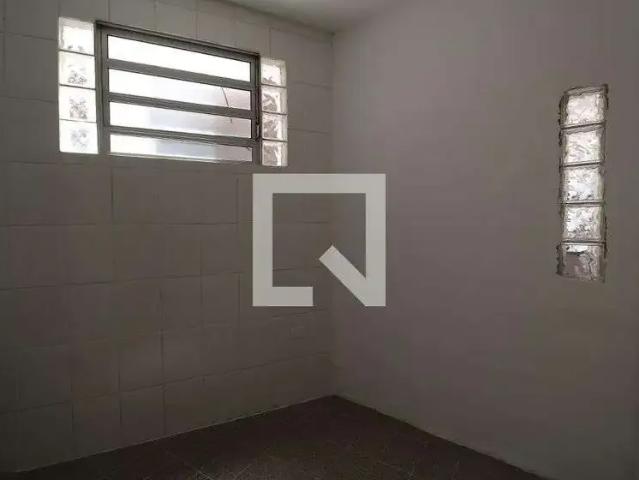 Kitnet aluguel em Região Imediata de São Paulo, Região Metropolitana de São Paulo