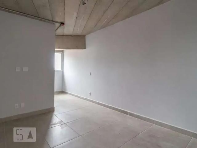 Kitnet aluguel em Caxingui, São Paulo