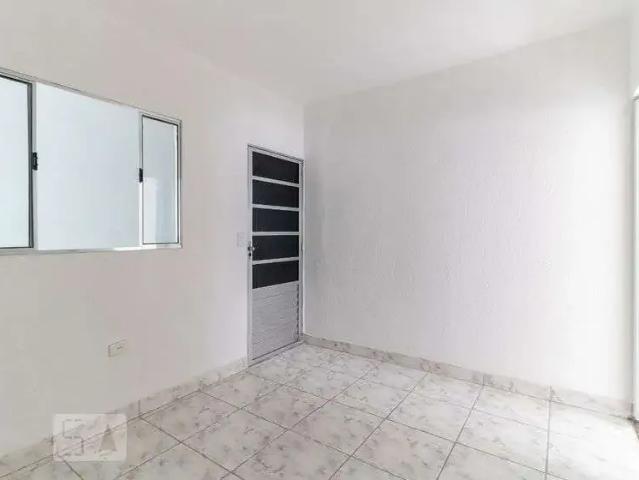 Kitnet aluguel em Região Imediata de São Paulo, Região Metropolitana de São Paulo