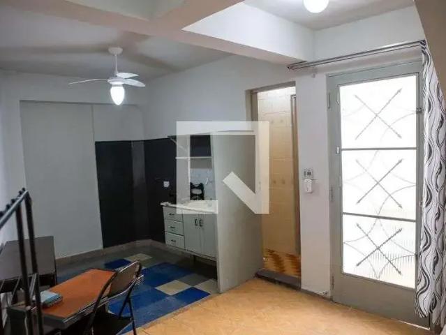 Kitnet aluguel em Região Imediata de São Paulo, Região Metropolitana de São Paulo