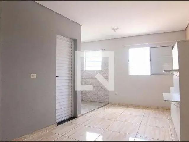 Kitnet aluguel em Região Imediata de São Paulo, Região Metropolitana de São Paulo