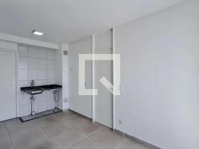 Kitnet aluguel em Região Imediata de São Paulo, Região Metropolitana de São Paulo