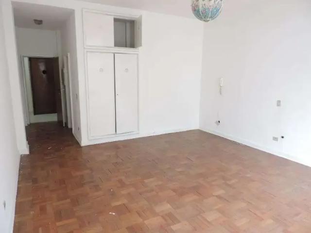 Kitnet aluguel em Região Imediata de São Paulo, Região Metropolitana de São Paulo