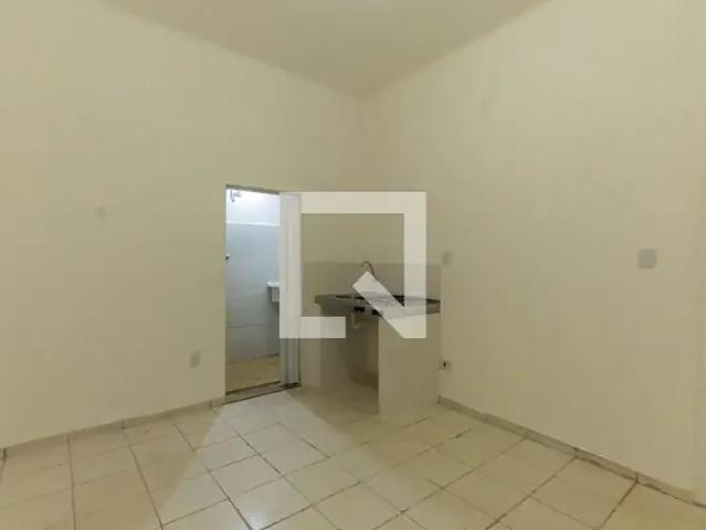 Kitnet aluguel em Região Imediata de São Paulo, Região Metropolitana de São Paulo