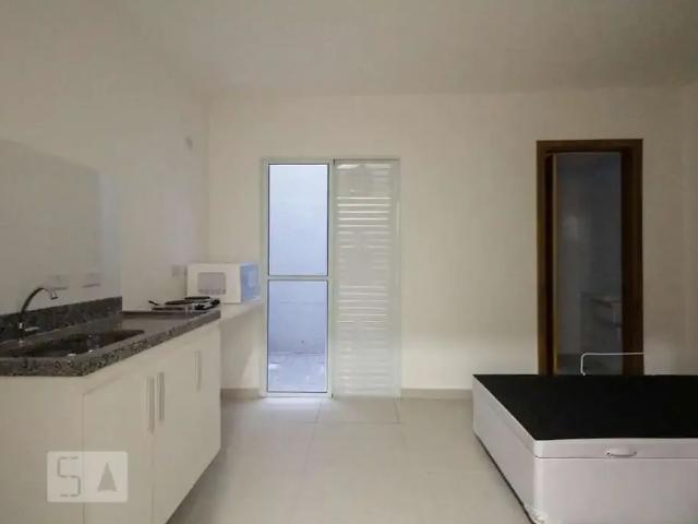 Kitnet aluguel em Região Imediata de São Paulo, Região Metropolitana de São Paulo